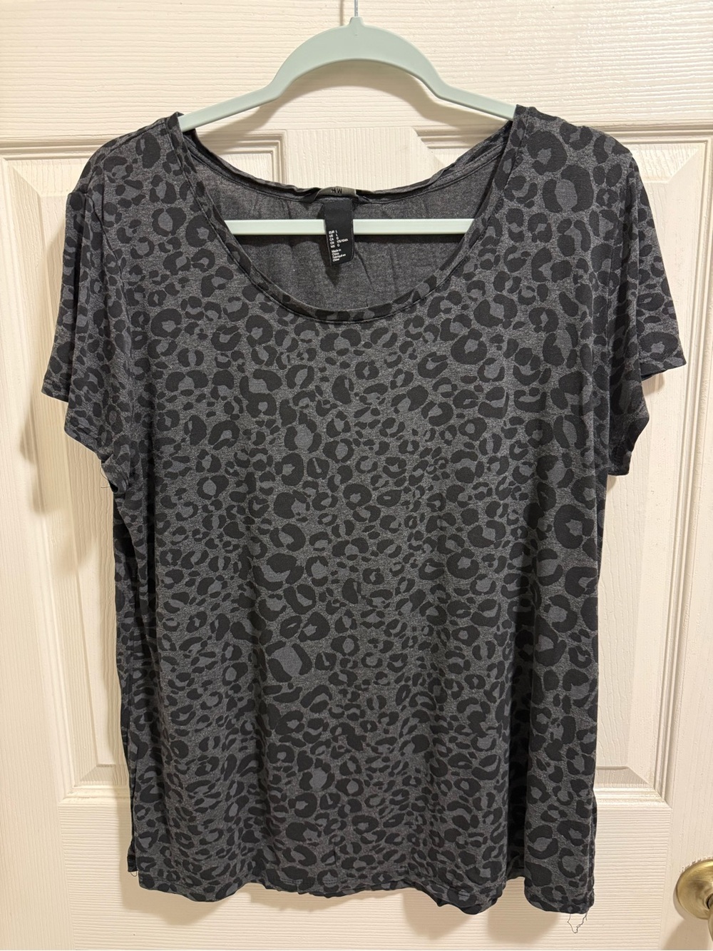 H&M Charcoal and Dark Gray Leopard Scoop Neck Short Sleeve Tee